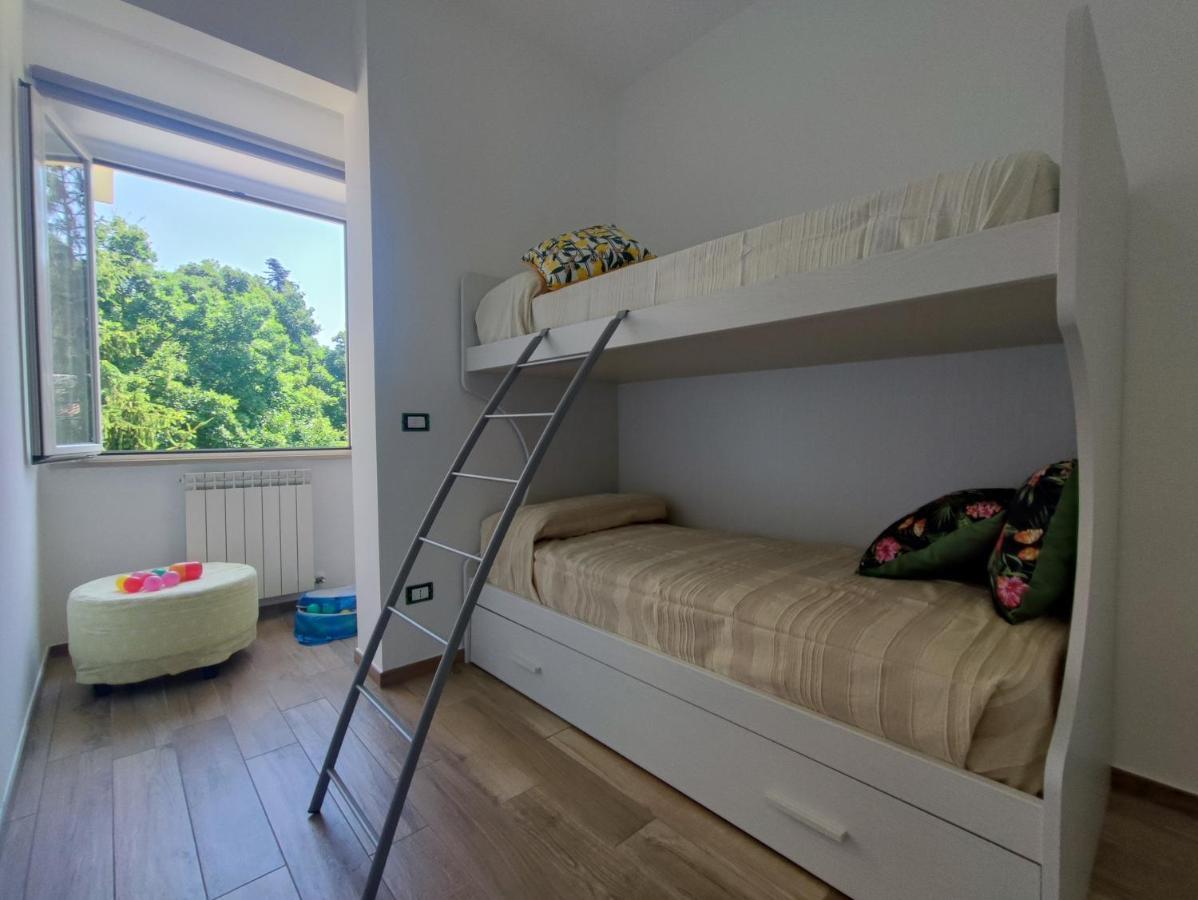 Casa Nadia A Pochi Passi Dal Mare Con Garage, Terrazza E Sala Giochi Apartman Numana Kültér fotó