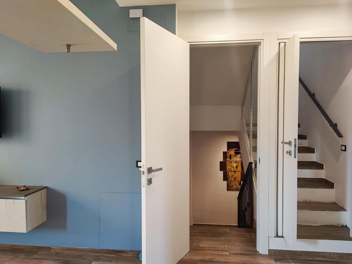 Casa Nadia A Pochi Passi Dal Mare Con Garage, Terrazza E Sala Giochi Apartman Numana Kültér fotó